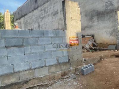 Casa com 2 quartos em Jardim Santa Marina