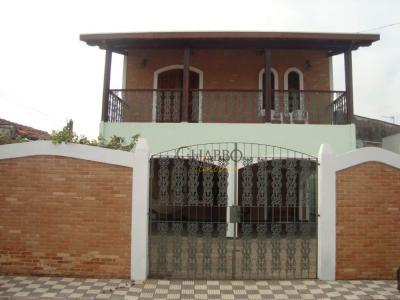 Sobrado com 4 quartos em Jardim São José