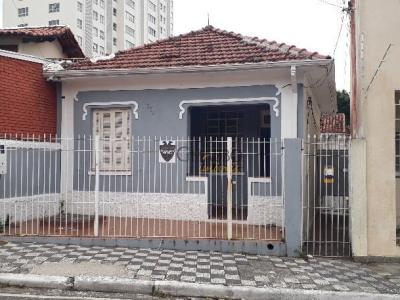Casa com 3 quartos em Centro