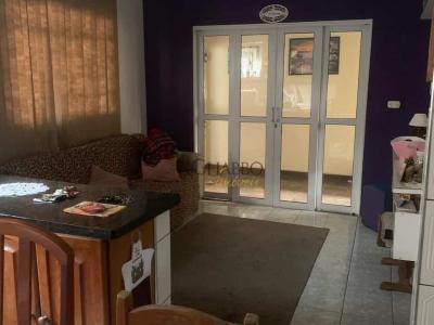 Casa com 3 quartos em Jardim Luiza