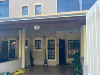 Casa de Condomínio com 2 quartos em Jardim Altos de Santana I