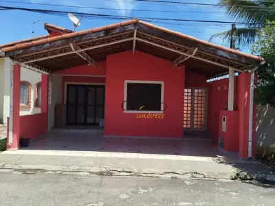 Casa de Condomínio com 3 quartos em Parque Califórnia