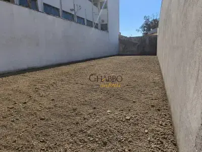 Imóveis em Loteamento Villa Branca