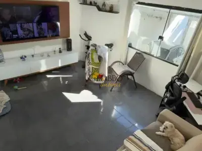 Sobrado com 2 quartos em Jardim Santa Marina