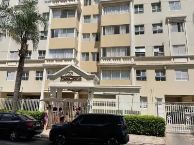 Apartamento com 3 quartos em Vila Sfeir