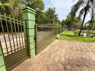 Casa em Lagos de Shanadu
