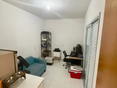 Casa de Condomínio em Jardim Residencial Veneza
